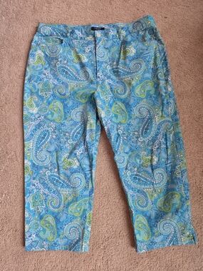 Chaps Paisley Capris - Teal & Lime